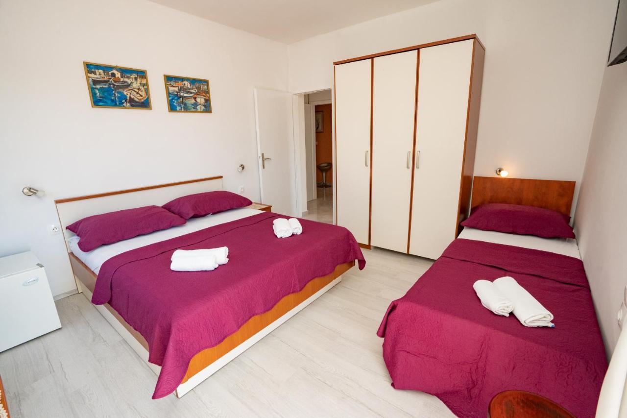 Rooms Magnolia With Pool Novalja Exterior foto